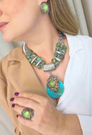 Maxi Colar Isaura: Estilo Boho com Pedras Azul Turquesa e Correntes no Prata | Destaque no seu Look