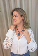 Colar Glória: Com Pingente de Nossa Senhora Aparecida de Pedras Azuis Banhado no Vintage | Sahara Acessórios
