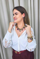 Colar Brenda ouro velho com pedras coloridas e perolas