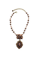 Colar Nara vintage com perolas cobreadas e pingente smoked