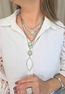 Colar Milão: Boho Chic com Mix de Correntes e Pingentes com Strass Cristal no Prata | Destaque no seu Look