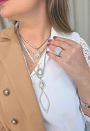 Colar Milão: Boho Chic com Mix de Correntes e Pingentes com Strass Cristal no Prata | Destaque no seu Look