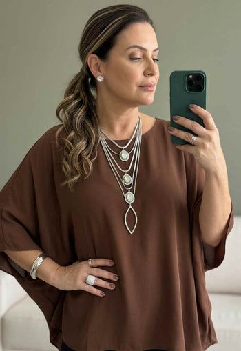 Colar Milão: Boho Chic com Mix de Correntes e Pingentes com Strass Cristal no Prata | Destaque no seu Look