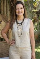 Maxi Colar Magnífica: Moderno com Flor Dourada e Mix de Correntes no Preto e Dourado| Acessório de Luxo