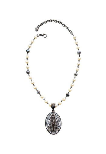 Colar Devoção perola e grafite com pingente de Nossa Senhora Aparecida banhado no onix