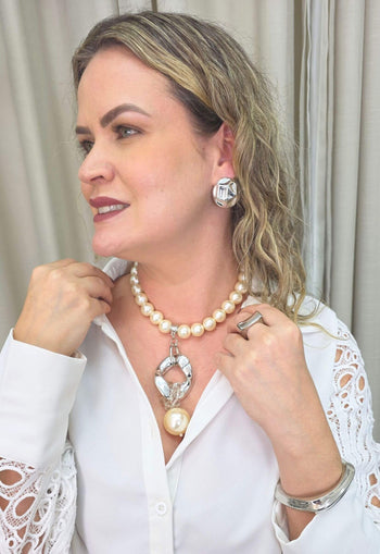 Colar Freitas de perolas com maxi elo prata e perola grande
