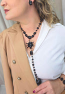 Colar Merida vintage com pedras e bolas pretas