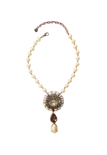Colar Milena: De Pérolas com Pingente Black Diamond Banhado no Vintage | Look Elegante