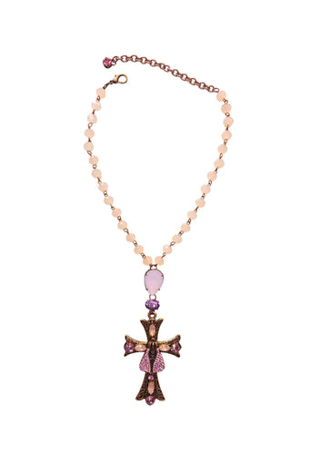 Colar Crisálida: Com Crucifixo, Nossa Senhora Aparecida e Pedras Rosa no Vintage | Seleção Especial da Dai