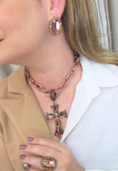 Colar Ester Marrom Smoked com pignente de cruz banhado no vintage