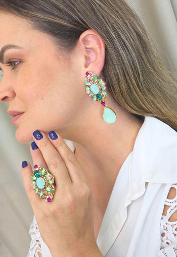 Anel Glaura: Elegante Oval de Pedras Coloridas Banhado no Dourado | Design Premium