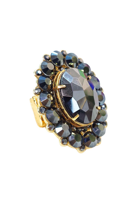 Anel Noemia oval de pedras hematite banhada no dourado