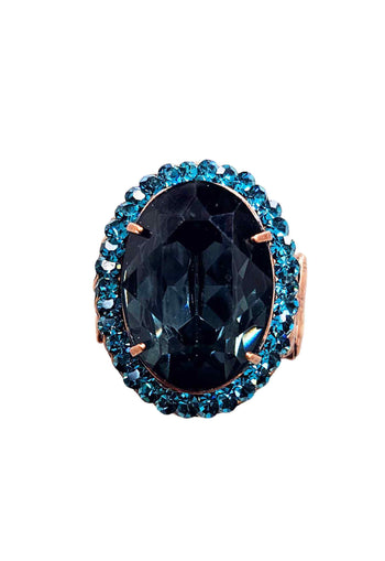 Anel Propósito oval com pedras verdes e azuis banhado no vintage