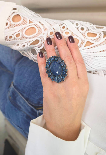 Anel Fashion oval com pedras montana banhado no vintage