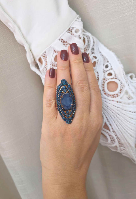 Maxi Anel Arlete: Elegante Oval com Pedras Azuis no Vintage | Toque de Sofisticação
