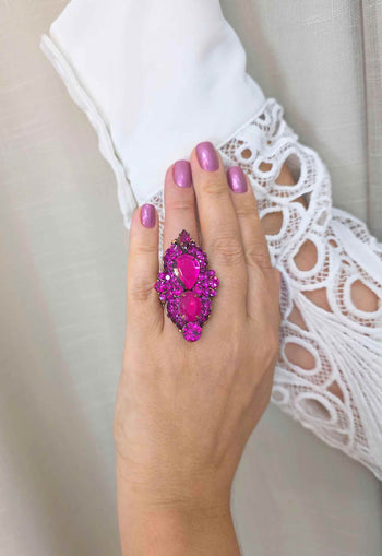 Maxi Anel Tânia: Oval com Pedras Fúcsia no Vintage | Sahara Acessórios