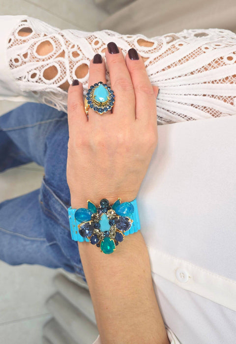 Bracelete Paola Turquesa: Elegante com Pingente de Pedras Azuis no Dourado | Acessório de Luxo