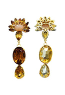 Brinco Raoni grande de pedras em tons de marrom banhado no dourado