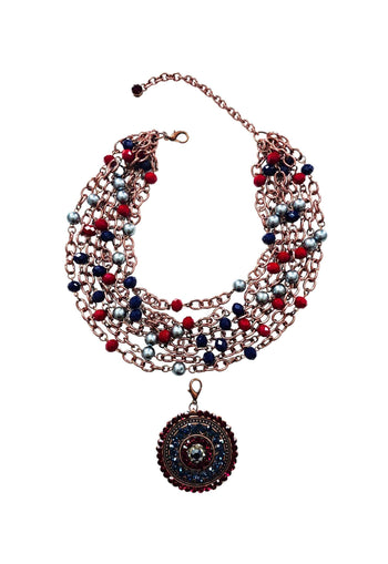 Colar Momentos azul e vermelho com pedras e pingente banhado no vintage