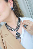 Maxi colar Estilo com mix de correntes e pingente de pedras hematites e black diamond banhado no grafite