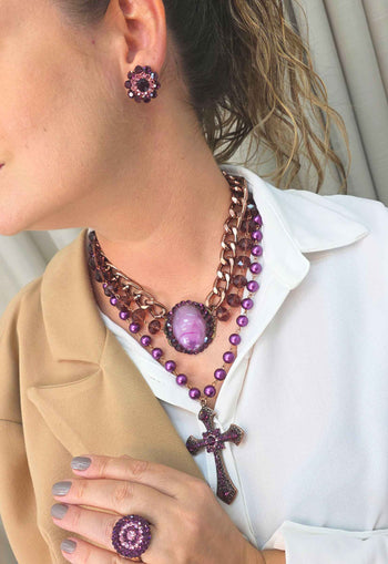 Maxi Colar Religioso Premier com Crucifixo e Pedras Ametista Vintage - Peça Exclusiva