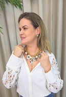 Maxi colar Reinado com mix de pingentes, crucifixo perolas e pedras black diamond banhado no dourado