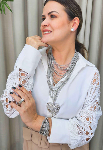 Maxi Colar Luxor com mix de correntes prata e pingente de coração com strass cristal