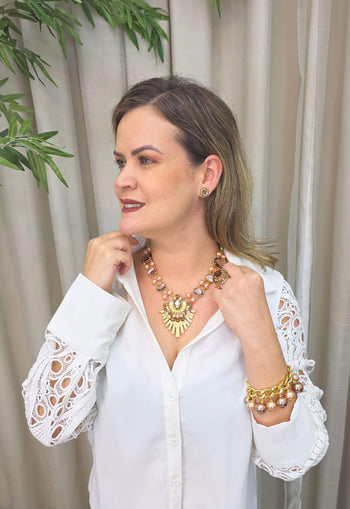 Maxi Colar Vicentina: Moda Festa com Pingente de Pedras Peach e Marrom no Dourado | Design By Sahara