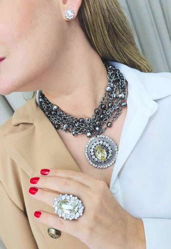 Colar Momentos Cristal com correntes onix pedras hematite e strass cristal