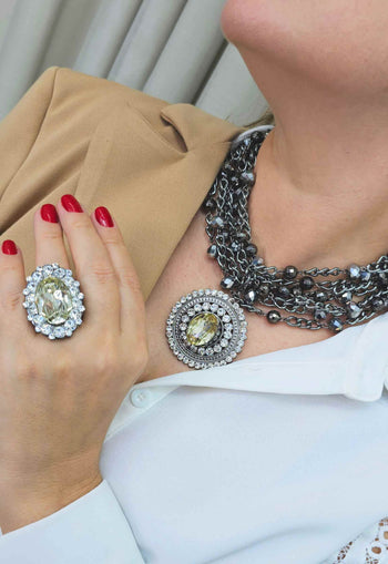 Colar Momentos Cristal com correntes onix pedras hematite e strass cristal