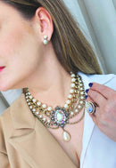 Maxi colar Emporium de pérolas com pingente boreal e correntes ouro velho