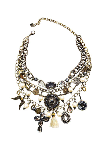 Maxi colar Noemie ouro velho com mix de pingentes e pedras com perolas