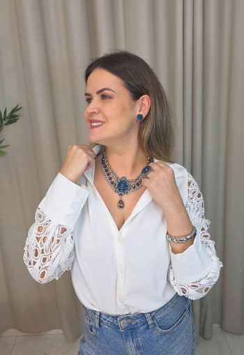 Maxi Colar Emporium Blue: Clássico com Pingente Azul e Correntes no Prata | Design By Sahara Acessórios