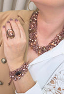 Colar Ully Vintage com mix de elos vintage com perolas e cristais rose marrom
