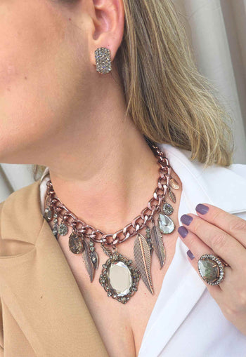 Maxi Colar Viviane: Com Pingentes e Pedras Black Diamond no Vintage | Look de Festa