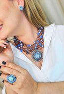 Colar Momentos jeans com pedras e pingente azuis