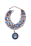 Colar Momentos jeans com pedras e pingente azuis