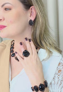 Colar Choker Vanusa: Estiloso com Pedras Pretas no Vintage | Toque de Sofisticação