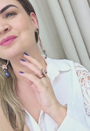 Brinco Barcelona Glam com pedras azuis e pêssego banhado no vintage