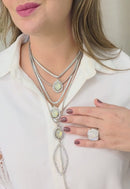 Colar Milão: Boho Chic com Mix de Correntes e Pingentes com Strass Cristal no Prata | Destaque no seu Look