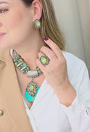 Maxi Colar Isaura: Estilo Boho com Pedras Azul Turquesa e Correntes no Prata | Destaque no seu Look