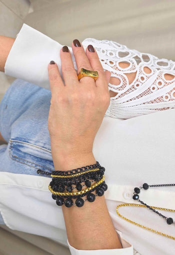 Pulseira Magnífica com Bolas Pretas e Correntes Preto e Dourado - Peça Exclusiva