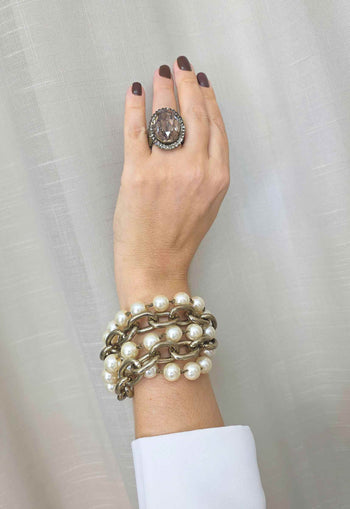 Pulseira Audácia com Pérolas e Corrente Ouro Velho - Peça Artesanal Exclusiva