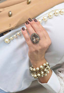 Pulseira Audácia com Pérolas e Corrente Ouro Velho - Peça Artesanal Exclusiva