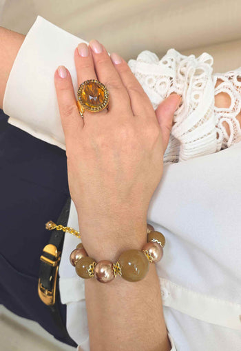 Pulseira Duna: Moderna de Bolas Marrom Ferrugem e Detalhes no Dourado | Estilo Atemporal