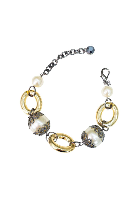 Pulseira Singular clássica de perolas com detalhes em onix e elos dourados