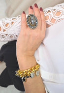 Pulseira Noemia de pedras hematite banhada no dourado