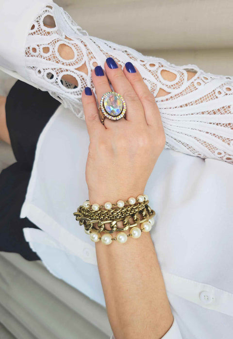 Pulseira Emporium com perolas e correntes ouro velho