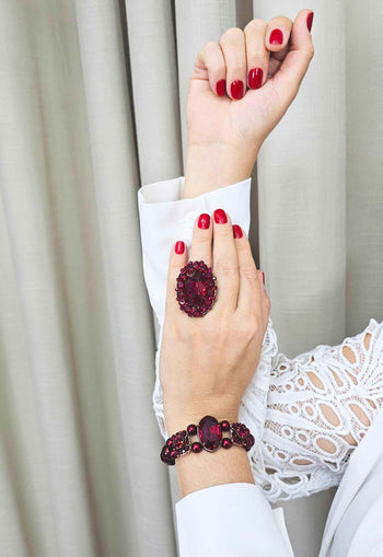 Pulseira Fátima de pedras vermelhas banhada no vintage