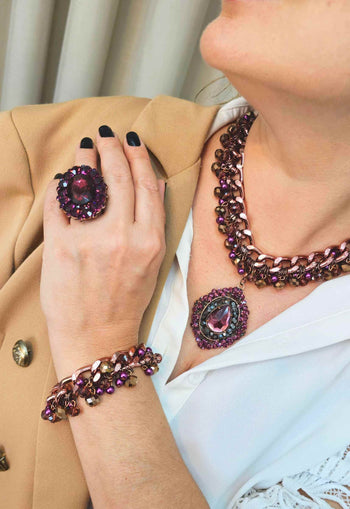 Pulseira Arminda luxo com pedras e cristais ametista banhado no vintage